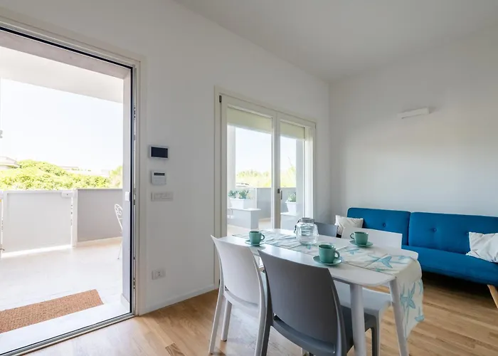 Maison Blaesia - Beachfront Modern Sea Loft דירה