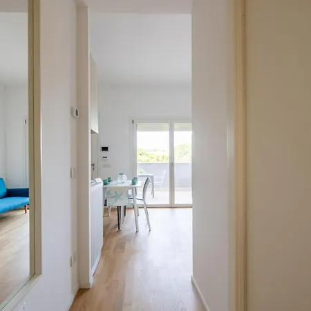 Maison Blaesia - Beachfront Modern Sea Loft *